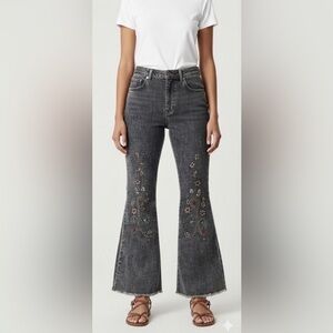 New POL embroidered flare jeans sz L 8-10 $68 rtl